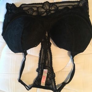 black lace bralette